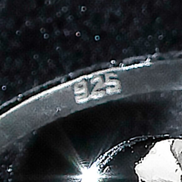 925 Sterling Silver Heart Ring, Everyday Layering Love Ring, Minimalist Ring - Picture 3 of 3